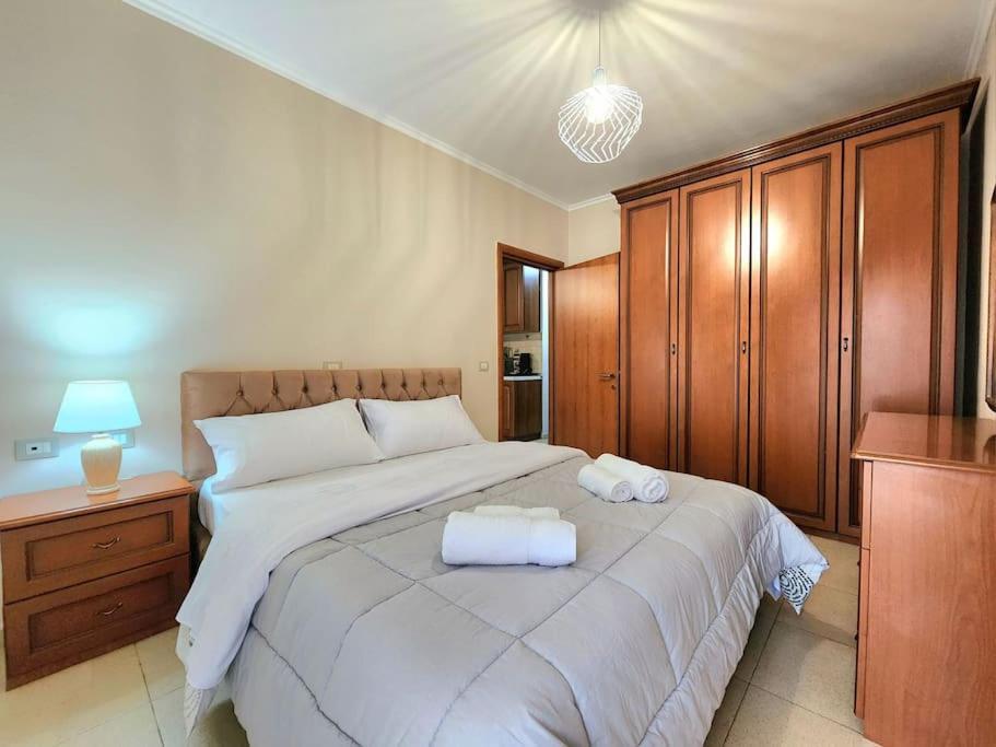 Ferienwohnung One Bd Flat Near Center With 24H Self Check In Tirana Exterior foto