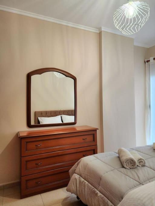 Ferienwohnung One Bd Flat Near Center With 24H Self Check In Tirana Exterior foto